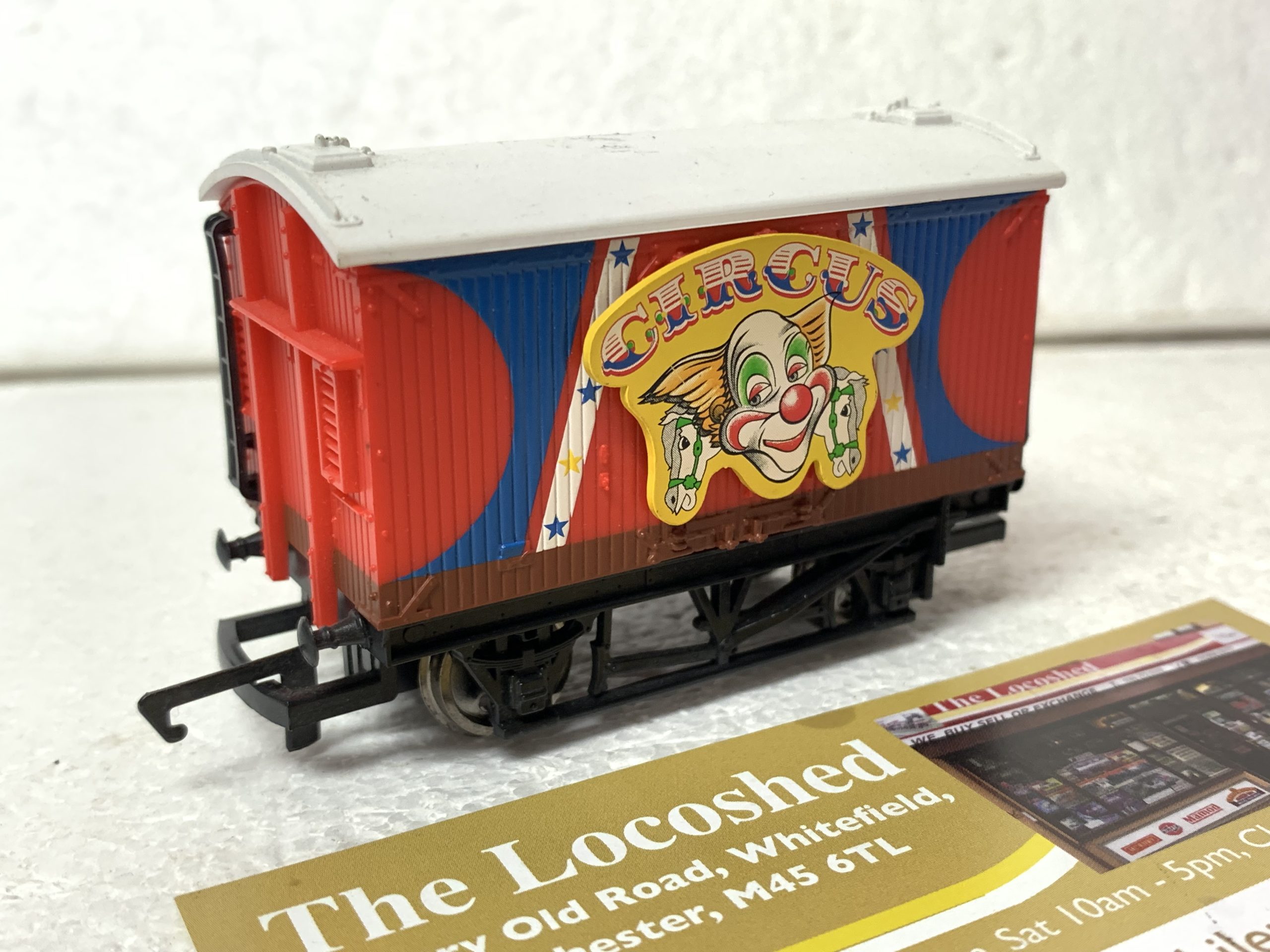 Hornby Ex R9093 Thomas And Friends Circus Van Wagon The Locoshed