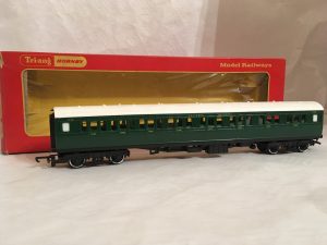 Hornby R749 S.R First / Third Composite Coach