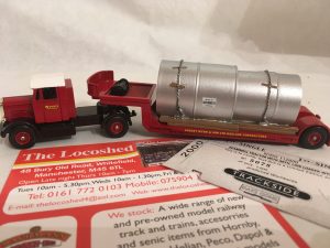 Lledo Days Gone Trackside Scammell Tractor with artic low loader and load-Wynns  DG112000