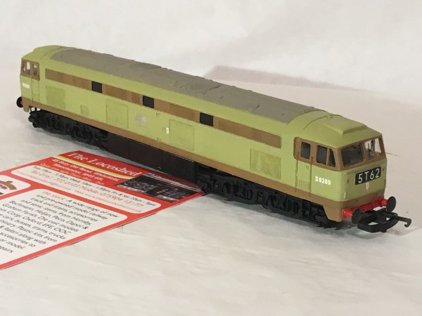 Lima - Class 53 Silver Fox Falcon factory made and painted with a resin body on a modified Lima chassis - Image 4