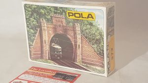 Pola  Tunnel Entrance for Double Track Model Kit  273