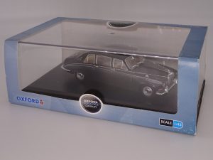 Oxford Automobile Company  DS003 Daimler DS420 - 1:43 Scale