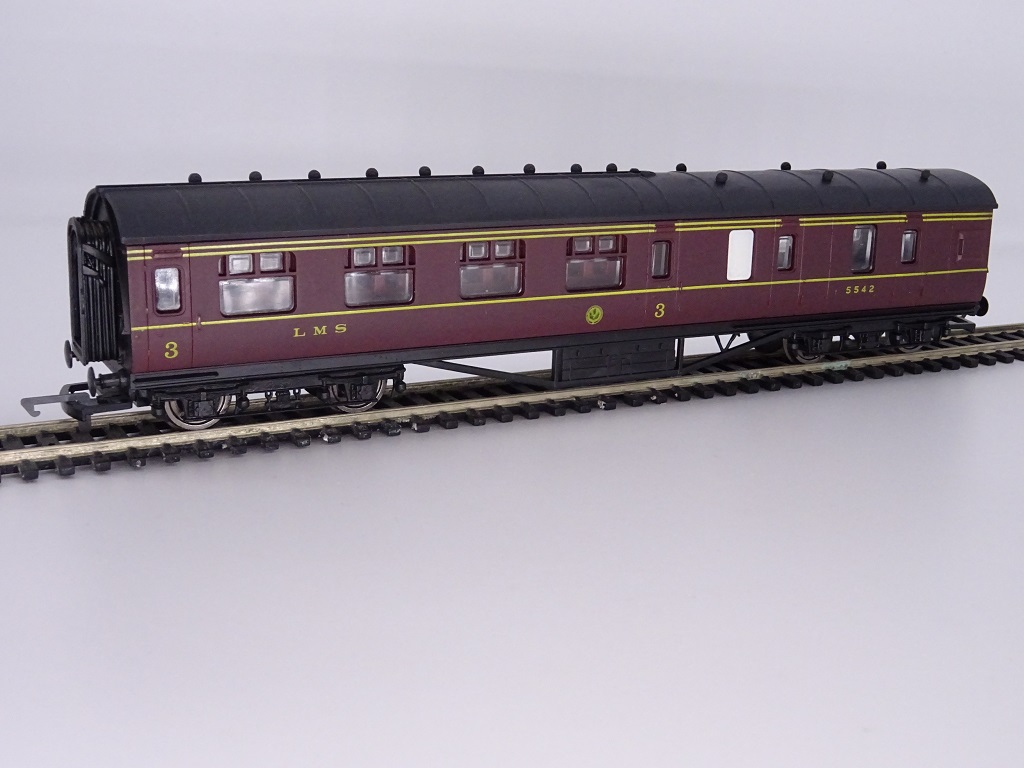 GMR 57 Brake 3rd Corridor LMS 54204-7 (Great Model Railways)