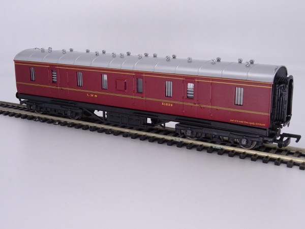 Replica Railways No.12251 50 Parcels Van LMS Crimson 31239 - Image 2