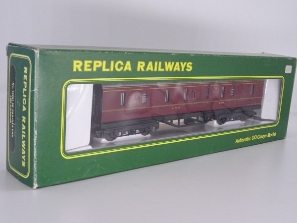 Replica Railways No.12251 50 Parcels Van LMS Crimson 31239 - Image 5