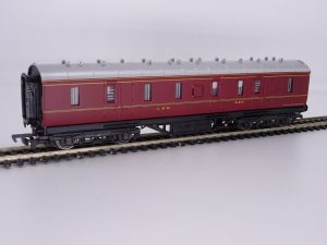 Replica Railways No.12251 50 Parcels Van LMS Crimson 31239