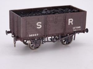 Cambrian Plastic Kit  SR  8 Plank Open Wagon  Excellent Condition