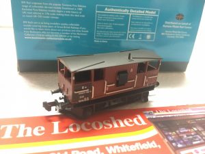 EFE Rail E87516 BR 20T 'Shark' `Plough Van BR Bauxite DB993923