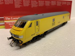 Hornby R4990 Network Rail Mk3 DVT No.82129