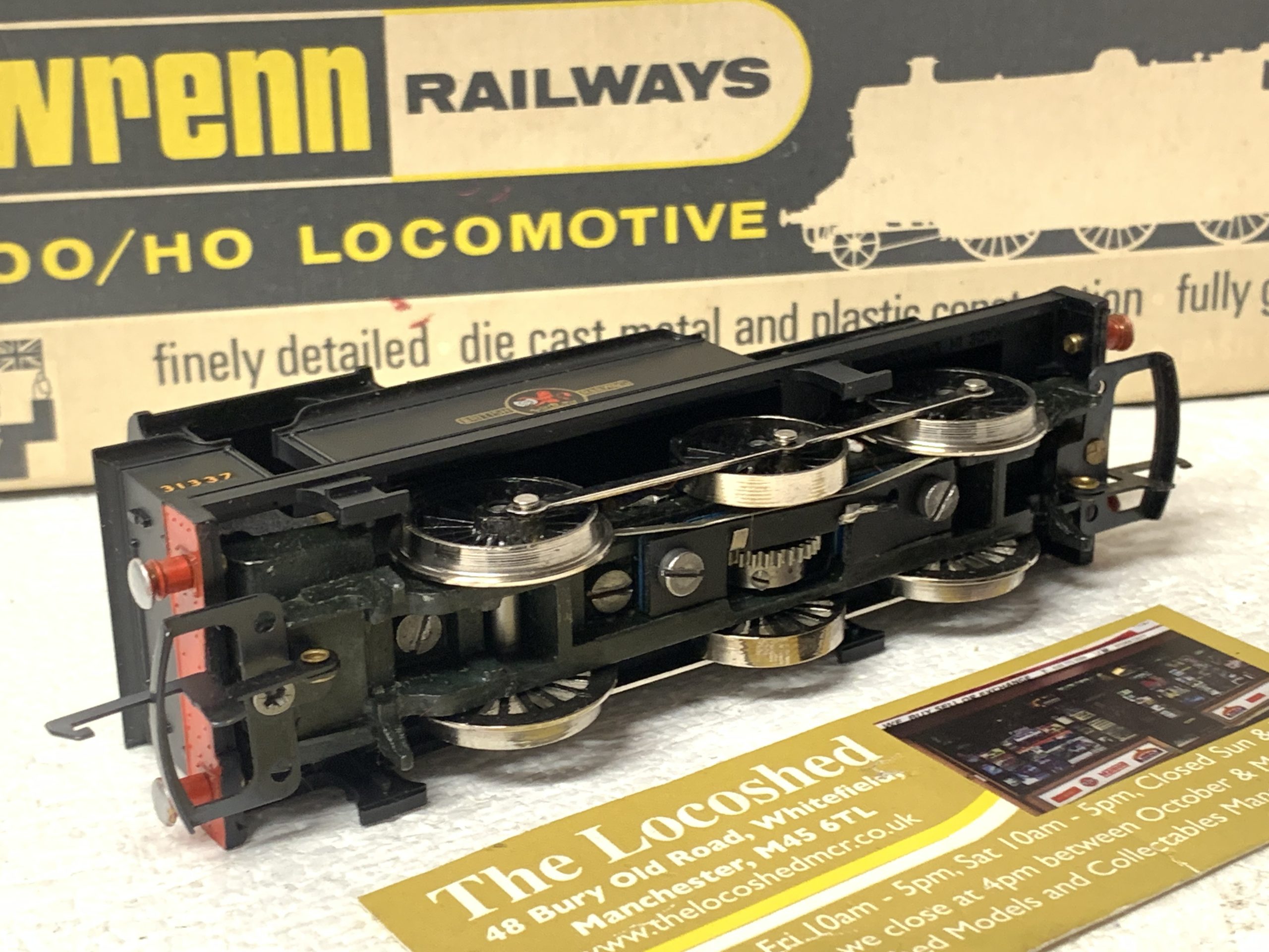 Wrenn Railways W2205 Class R1 0-6-0 Tank in BR unlined Black - Image 3