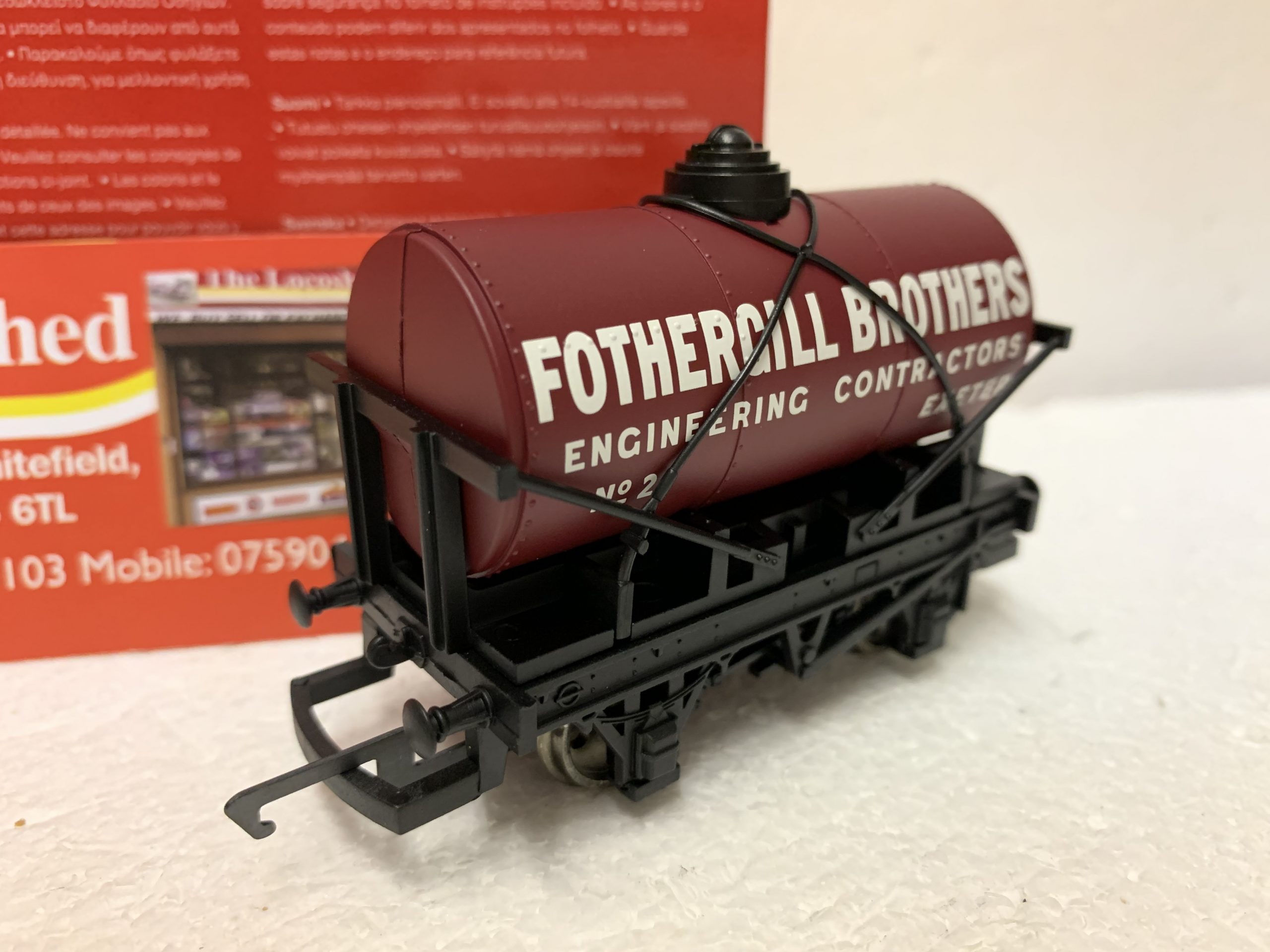 Hornby R60050 SWB Tank Wagon 'Fothergill Brothers' - Image 2