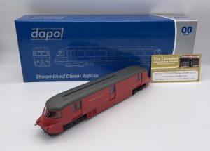 Dapol 4D-011-101 Streamlined Railcar 17 Express Parcels BR Crimson - OO