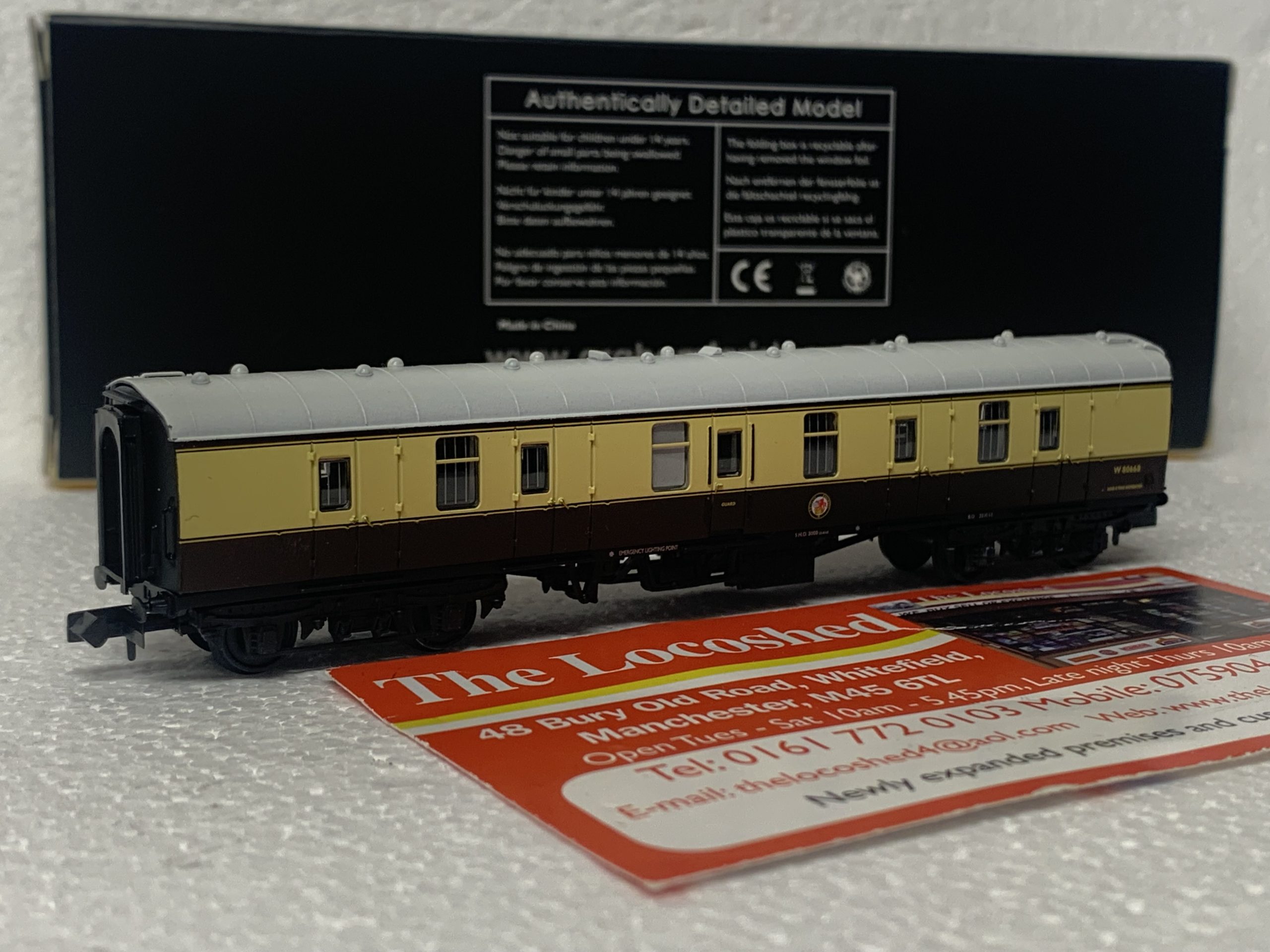Graham Farish 374-038A BR MK1 BG Brake Gangwayed BR (WR) Chocolate & Cream