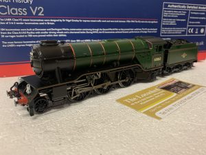 DCC FITTED Bachmann 31565 Class V2 60862 BR Green Late Crest