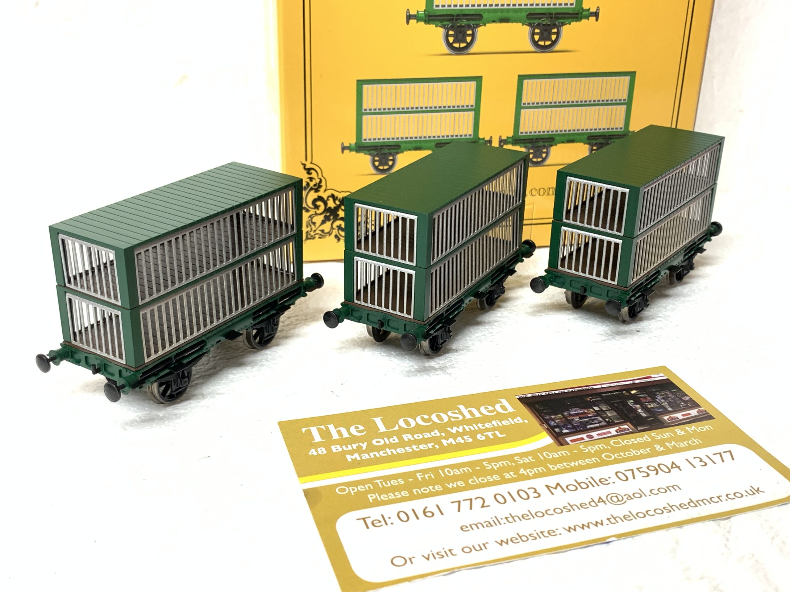Hornby R60165 L&MR Sheep Wagon Pack - Image 2