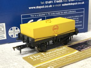 Dapol 4F-032-023 Shell Oil Rectangular Tank