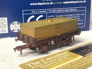 Dapol 4F-032-024 Shell Oil Rectangular Tank WEATHERED