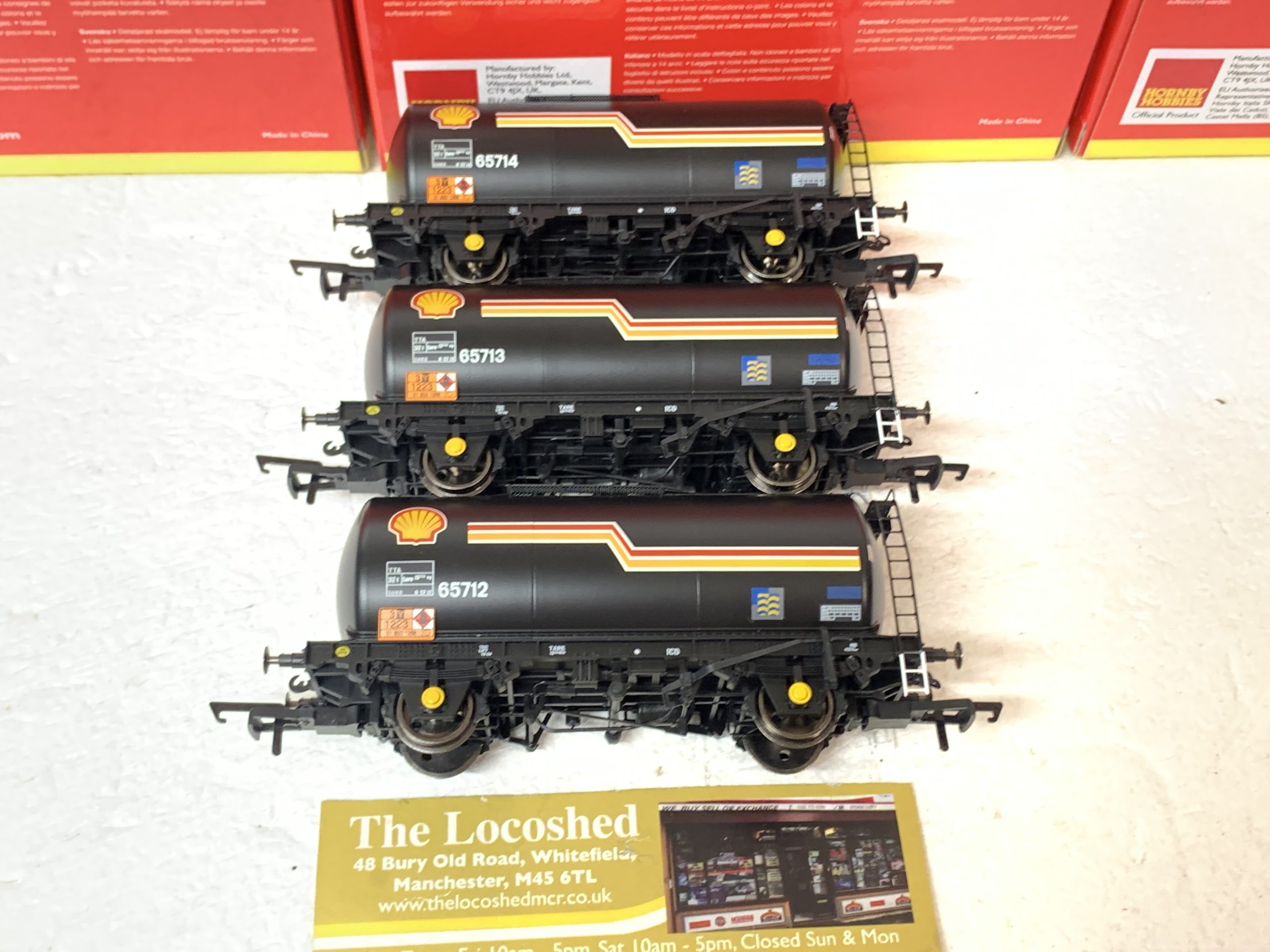 Hornby R60259 TTA Wagon 'Shell' (3 Pack) - Image 3