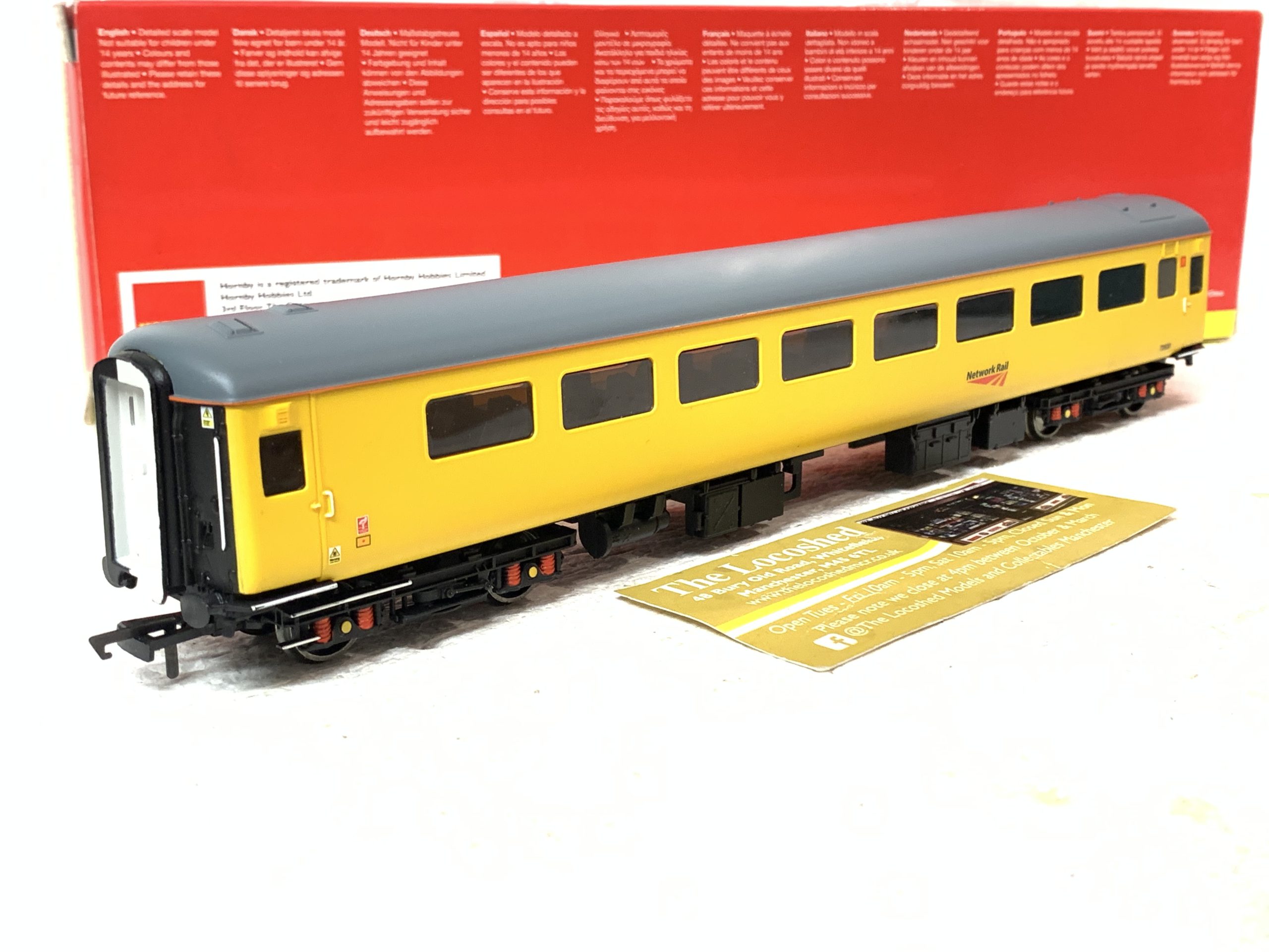 Hornby R4991 Network Rail Mk2F Structure Gauging Train Support Coach 72630 - Image 2