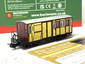 Bachmann Narrow Gauge 394-081 Festiniog Railway Passenger Brake Third Yellow & Crimson