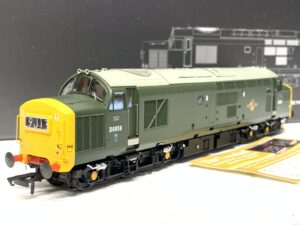 DCC SOUND Accurascale Class 37 Locomotive D6956 ACC2619-DCC BR Green Full Yellow Ends ERA6