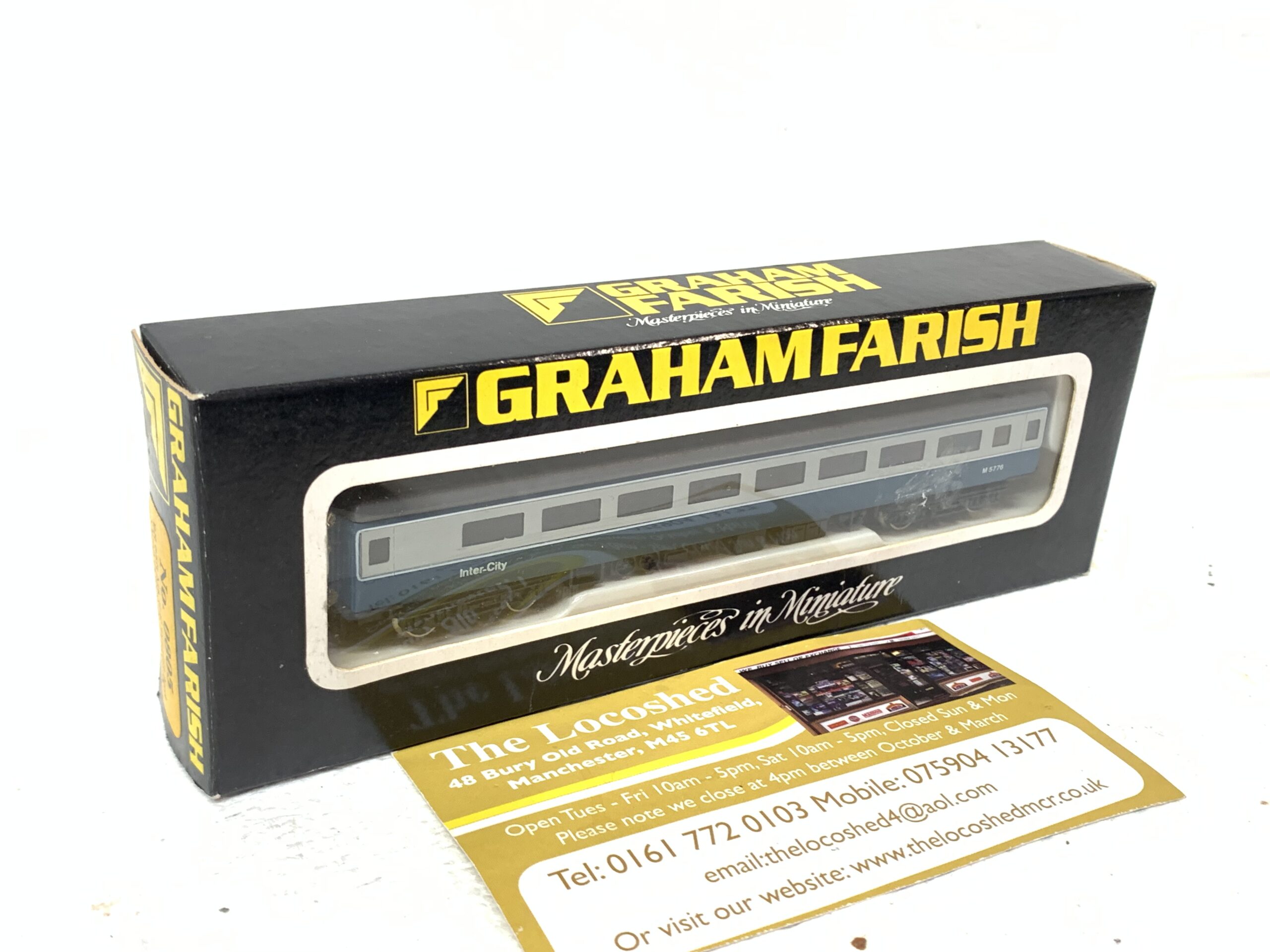 Graham Farish No.0805 BR 65ft MkIIE Tourist Second Open (TSO) Coach - Image 4