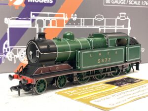 Sonic Models S4101-04A OO GCR/LNER A5/1 4-6-2T LNER Green with White Lining 5372