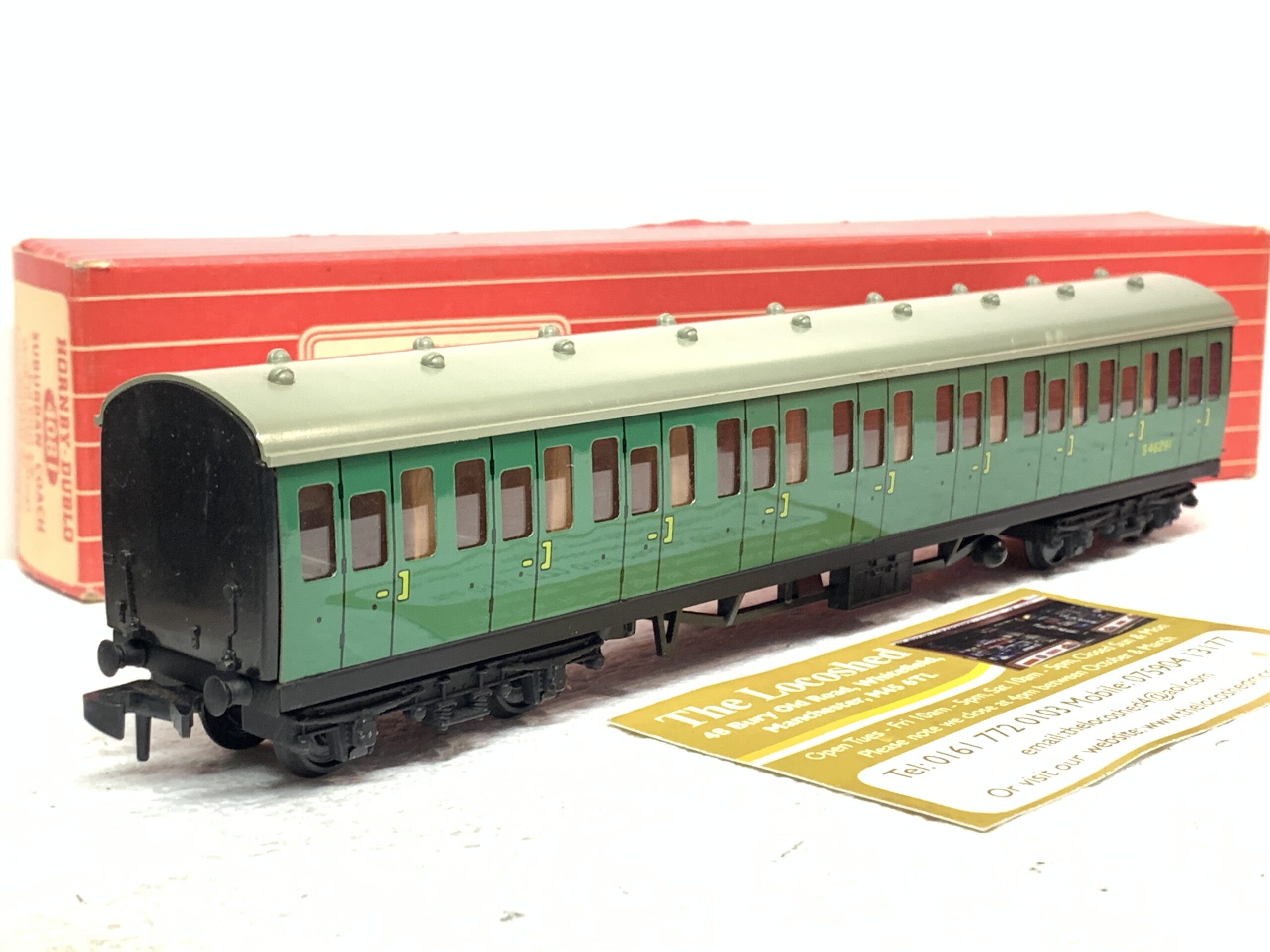 Hornby Dublo 4081 Suburban Coach 2nd Class SR with Interior Fittings