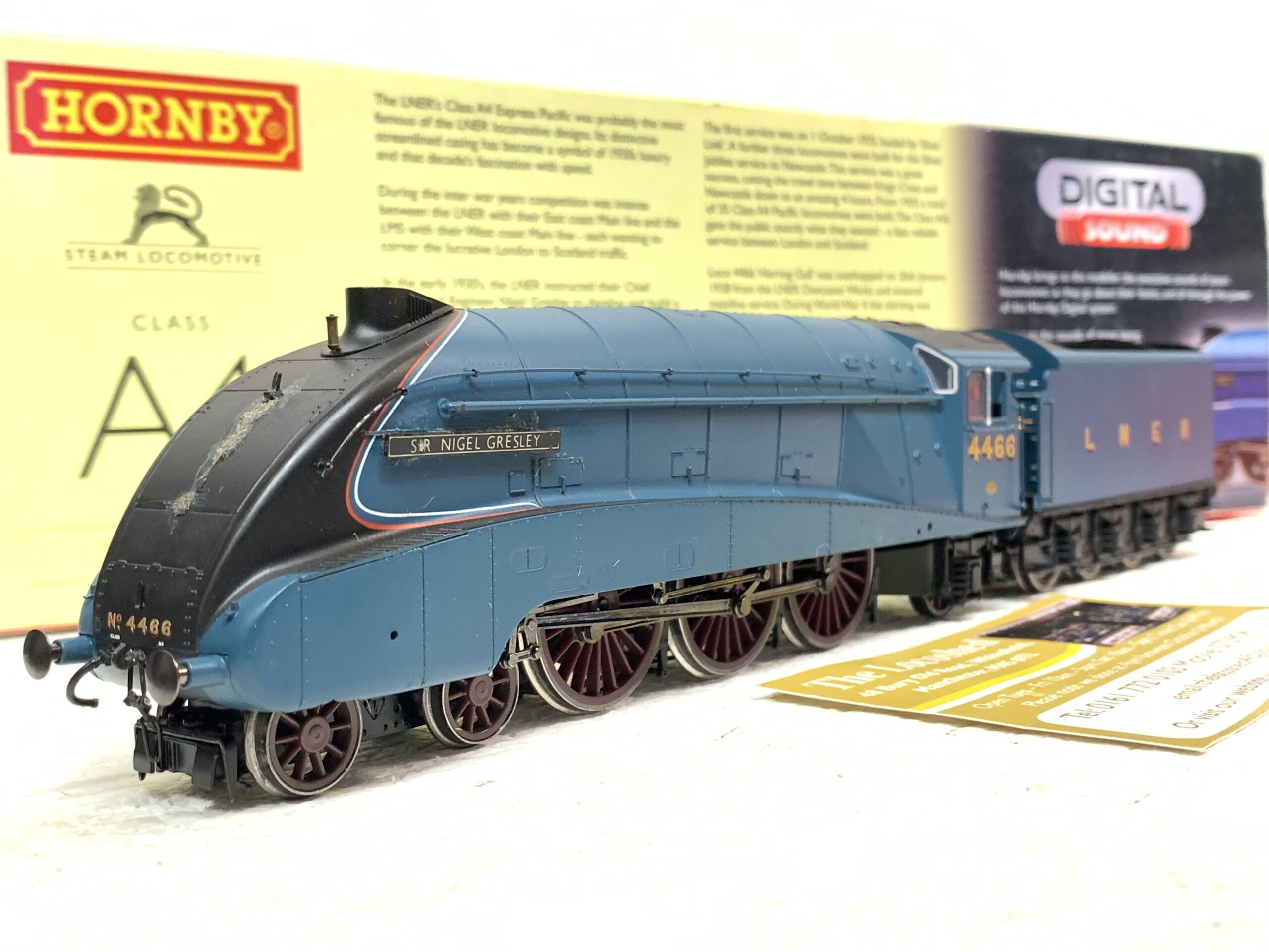 DCC SOUND, RENAMED Hornby R2805XS LNER Class A4 4-6-2 'Sir Nigel Gresley'