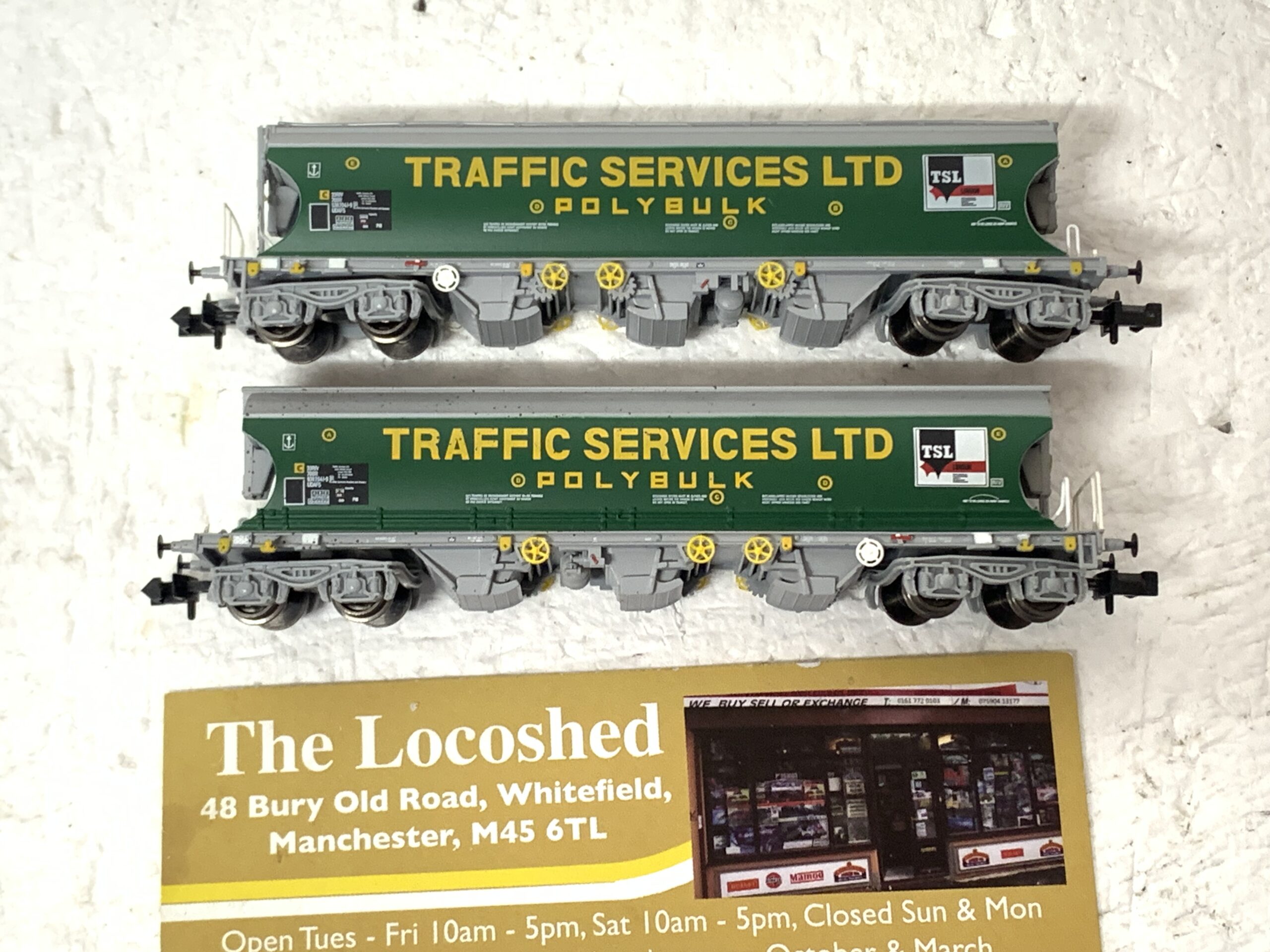Pair of Graham Farish 373-237 Bulk Grain Hopper TRAFFIC SERVICES LRD POLYBULK - Image 3