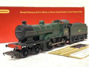 Tri-ang Hornby R.350 4-4-0 and R.36 Tender BR Green