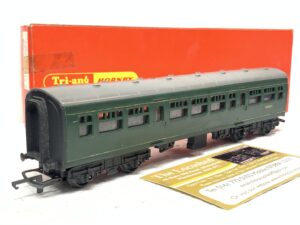 Tri-ang Hornby R.334 Diesel Railcar Centre Unit Green with Seats