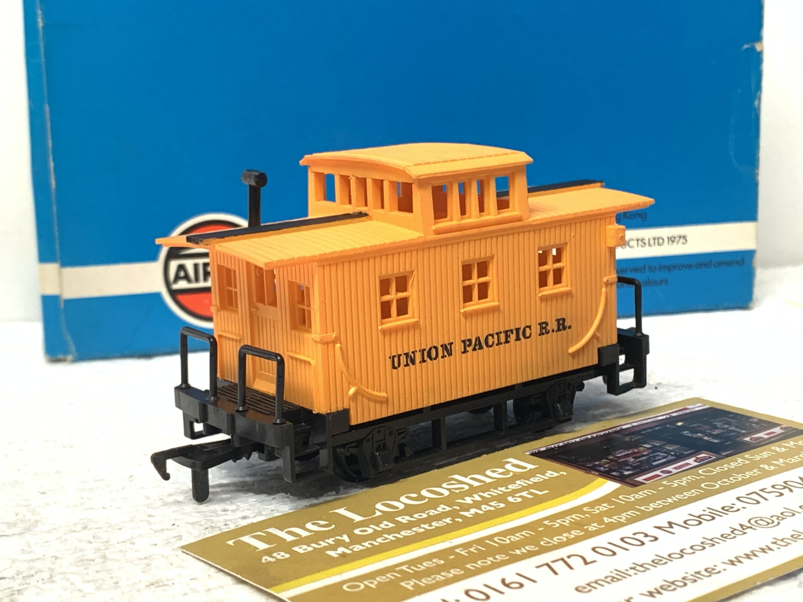 Airfix/GMR 54171-1 HO Scale Union Pacific Caboose - Image 2