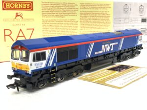 Hornby R3940 GBRf/Newell & Wright Class 66 Co-Co 'Made in Sheffield' no.66747