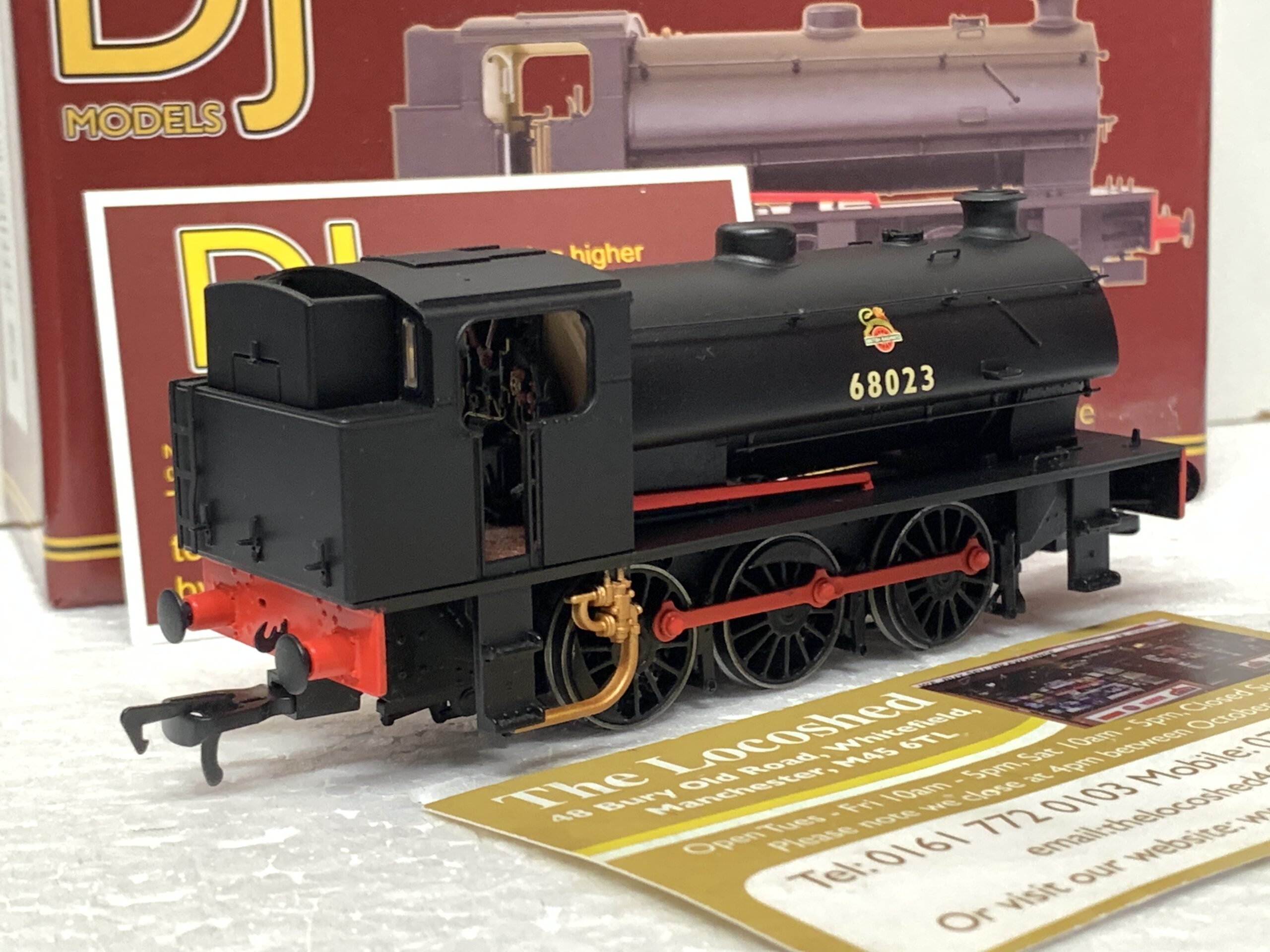 DJModels DJMOOJ94-001 68023 BR Black Early Crest Tall Bunker - Image 2