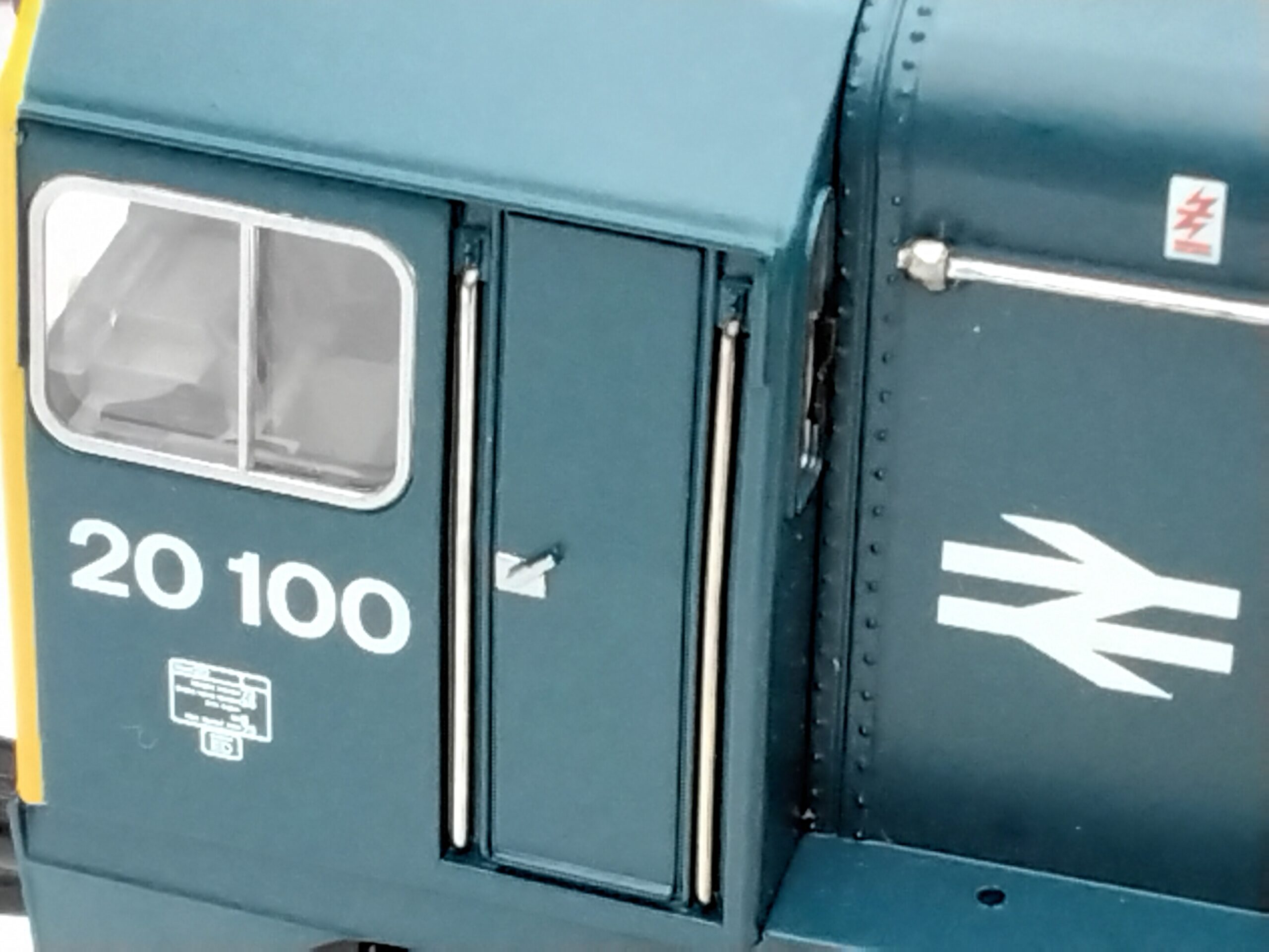 Bachmann 35-356RJ BR Type 1 Class 20100 in BR Blue with Scottie Dog - Image 2