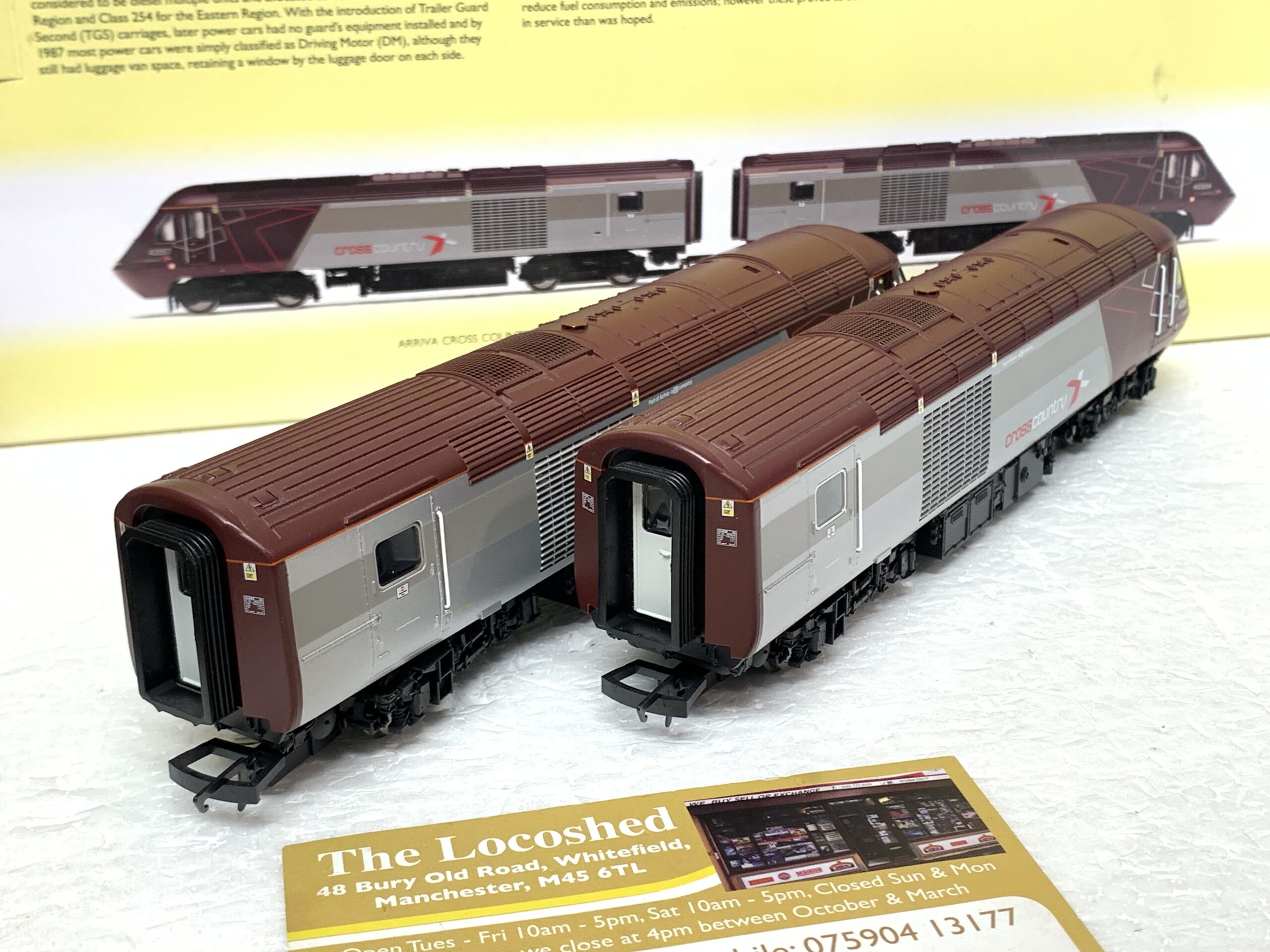 Hornby R3808 Arriva Cross Country Class 43 HST Train Pack - Image 2