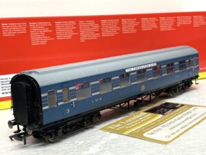 Hornby R4964 LMS Stanier Coronation Scot 65' RFO Coach no.7507 (WITH LIGHTS)