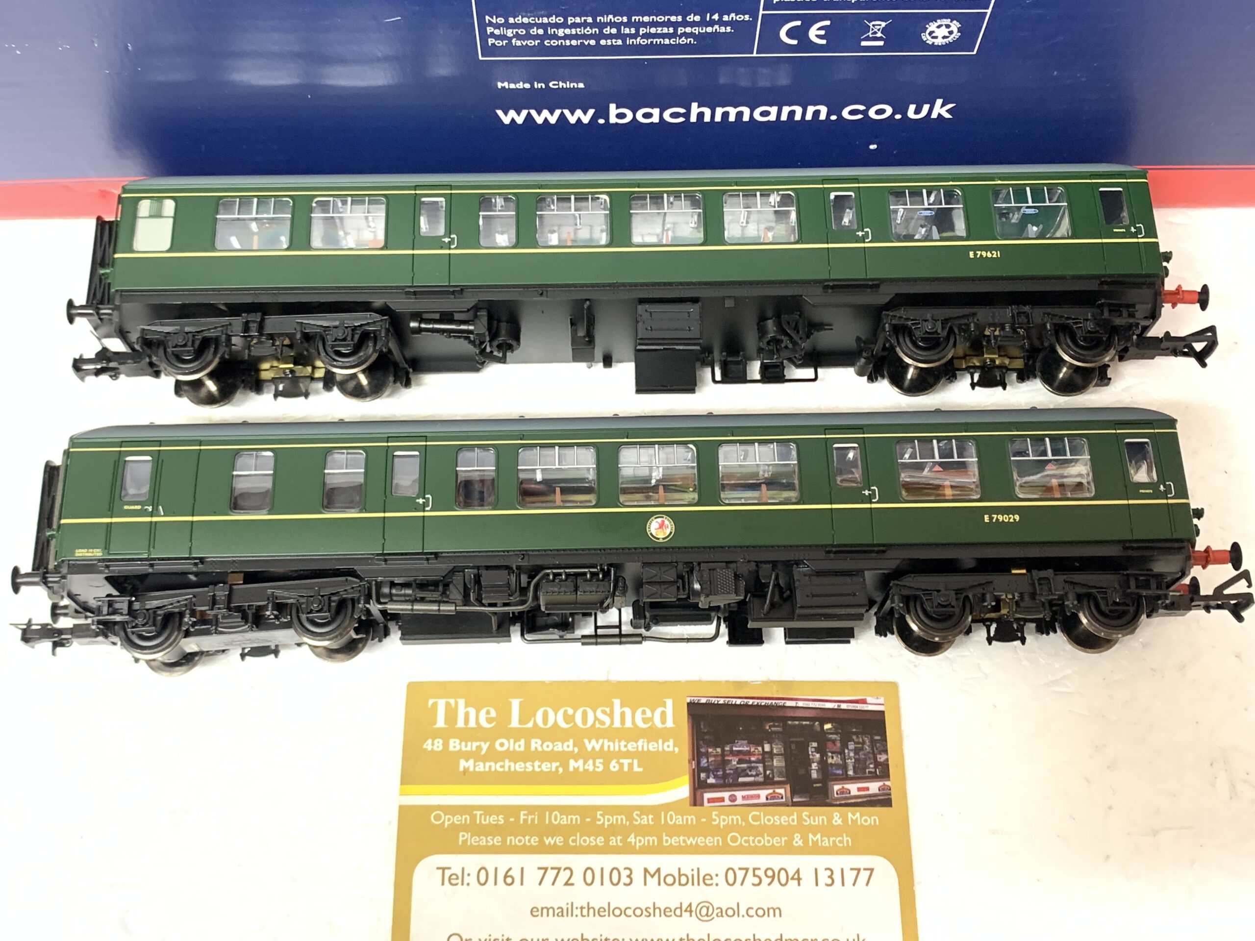 Bachmann 32-516A Derby Lightweight Two Car DMU BR Green with Speed Whiskers - Image 3
