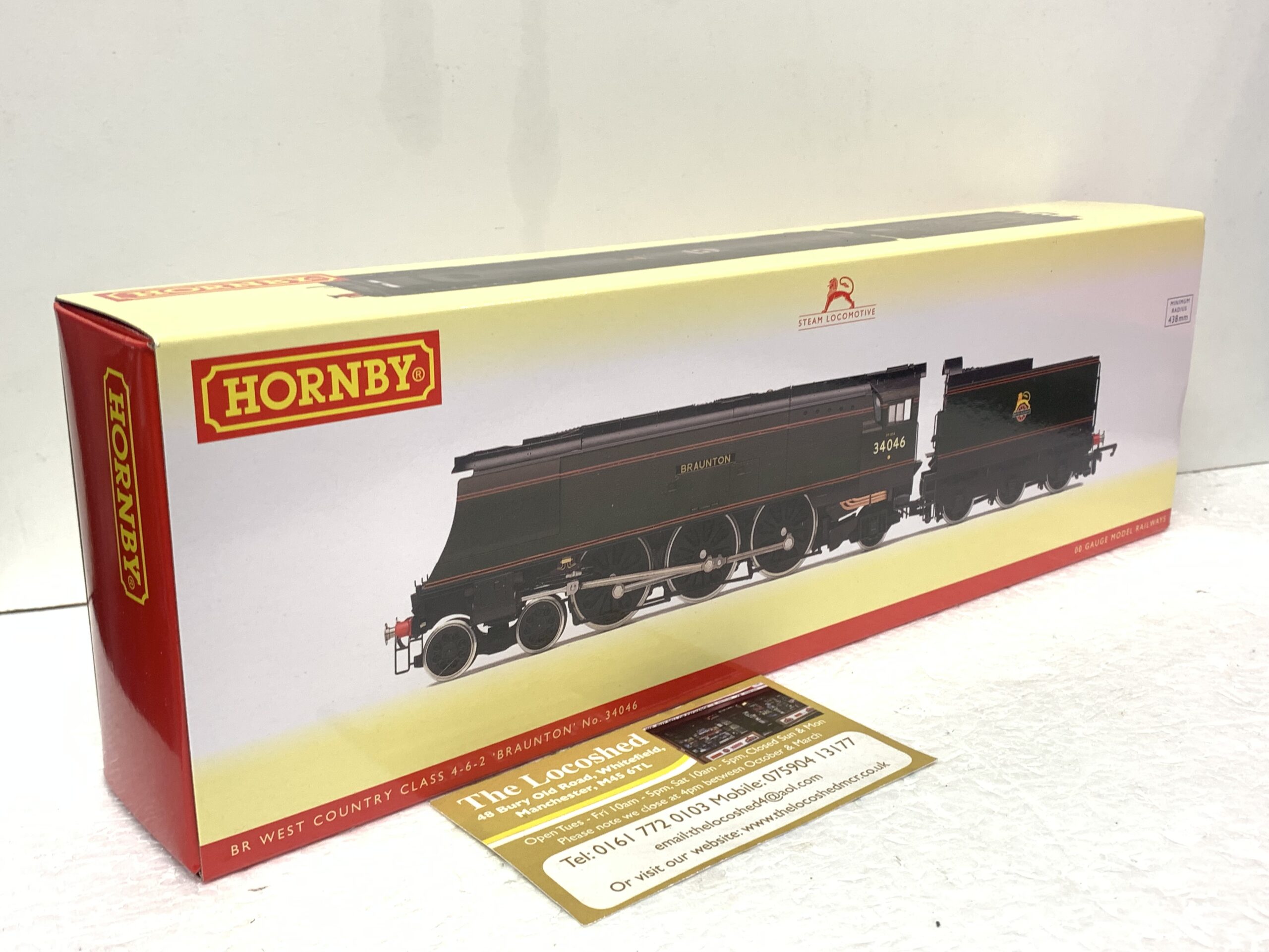 Hornby R30114 BR West Country Class 4-6-2 'Braunton' no.34046 - Image 4