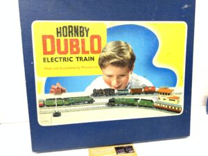 3-RAIL Hornby Dublo EDG16 0-6-2 Tank Engine Goods Set